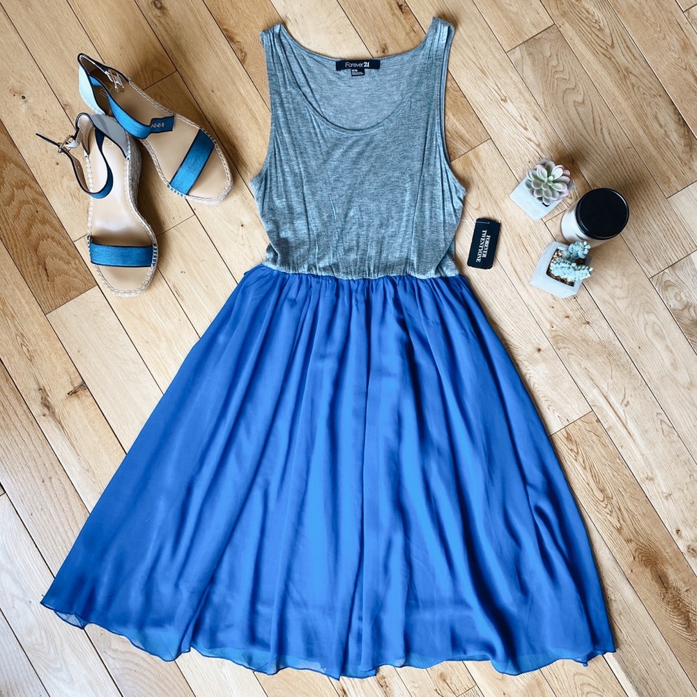 HP ⭐️ *NWT* { Forever 21 } Casual Summer Dress